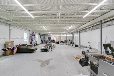 Commercial property in Hollywood, Florida № 2024303 - photo 11