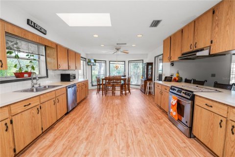 House in Mulberry, Florida 3 bedrooms, 284.19 sq.m. № 2225528 - photo 22
