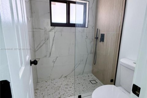 Villa ou maison à vendre à Miami, Floride: 3 chambres, 107.02 m2 № 2005249 - photo 21
