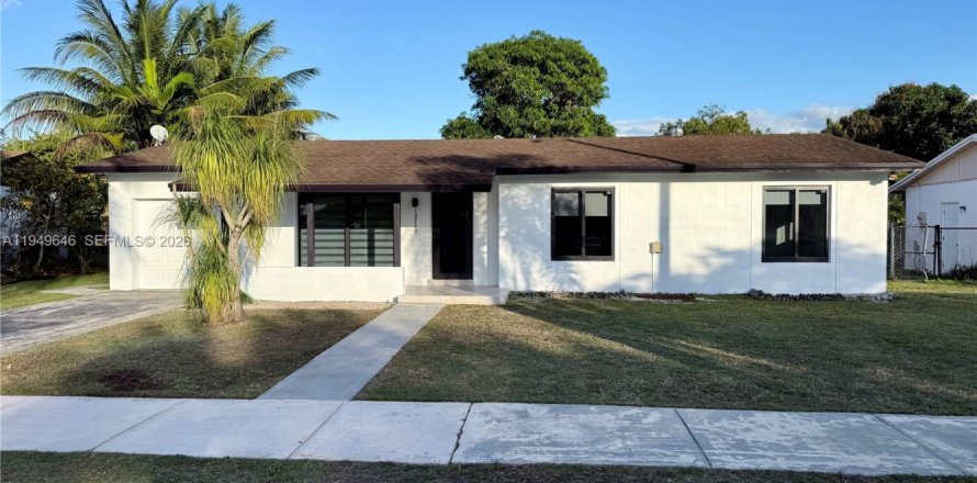 Villa ou maison à Miami, Floride 3 chambres, 107.02 m2 № 2005249