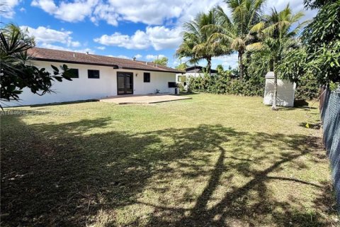 Villa ou maison à vendre à Miami, Floride: 3 chambres, 107.02 m2 № 2005249 - photo 26