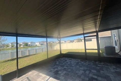 House in Wesley Chapel, Florida 5 bedrooms, 242.01 sq.m. № 2239023 - photo 15