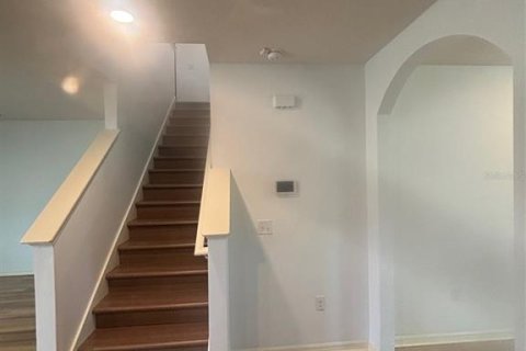 House in Wesley Chapel, Florida 5 bedrooms, 242.01 sq.m. № 2239023 - photo 6
