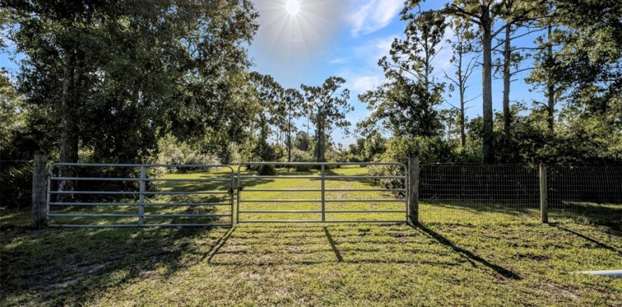 Land in Punta Gorda, Florida № 1886770