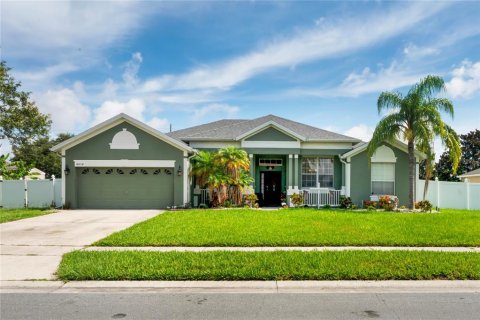 House in Kissimmee, Florida 4 bedrooms, 206.43 sq.m. № 1851433 - photo 1