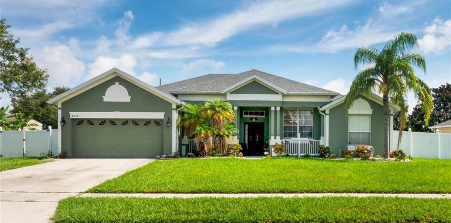 House in Kissimmee, Florida 4 bedrooms, 206.43 sq.m. № 1851433