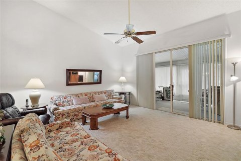 House in Leesburg, Florida 2 bedrooms, 155.43 sq.m. № 1546285 - photo 19