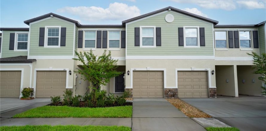 Adosado en Ruskin, Florida 3 dormitorios, 151.8 m2 № 1918113