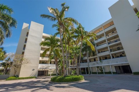 Condo in Longboat Key, Florida, 2 bedrooms  № 2100687 - photo 3