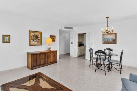 Copropriété à vendre à Fort Lauderdale, Floride: 2 chambres, 104.05 m2 № 2189107 - photo 9