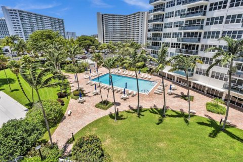 Copropriété à vendre à Fort Lauderdale, Floride: 2 chambres, 104.05 m2 № 2189107 - photo 5