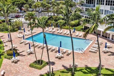 Copropriété à vendre à Fort Lauderdale, Floride: 2 chambres, 104.05 m2 № 2189107 - photo 24