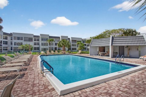 Купить кондоминиум в Маргит, Флорида 1 спальня, 66.89м2, № 2043610 - фото 13