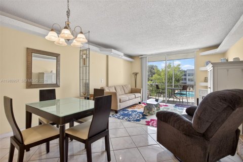 Купить кондоминиум в Маргит, Флорида 1 спальня, 66.89м2, № 2043610 - фото 5