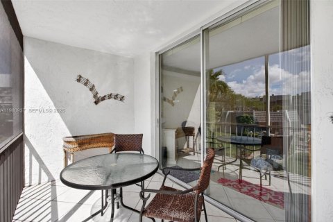 Купить кондоминиум в Маргит, Флорида 1 спальня, 66.89м2, № 2043610 - фото 7