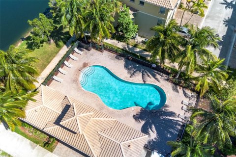 Townhouse in Coconut Creek, Florida 4 bedrooms, 176.51 sq.m. № 1850488 - photo 22