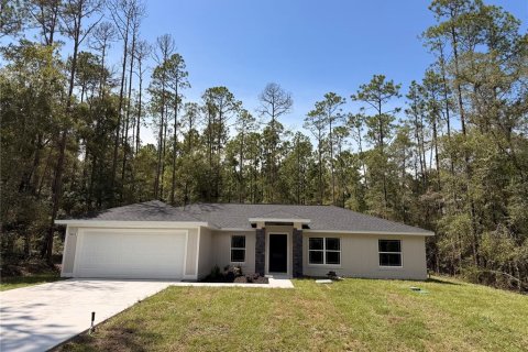 Casa en Citrus Springs, Florida 4 dormitorios, 136.85 m2 № 2384370