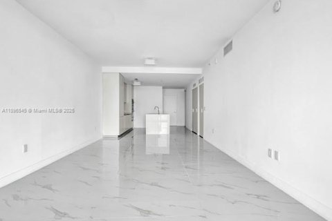 Copropriété à vendre à Miami, Floride: 2 chambres, 143.53 m2 № 1965032 - photo 18
