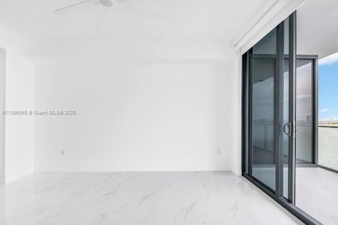 Copropriété à vendre à Miami, Floride: 2 chambres, 143.53 m2 № 1965032 - photo 14