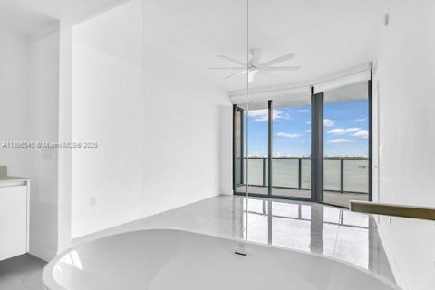 Copropriété à vendre à Miami, Floride: 2 chambres, 143.53 m2 № 1965032 - photo 13