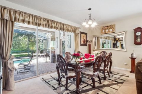 House in Orlando, Florida 4 bedrooms, 320.88 sq.m. № 2218282 - photo 21