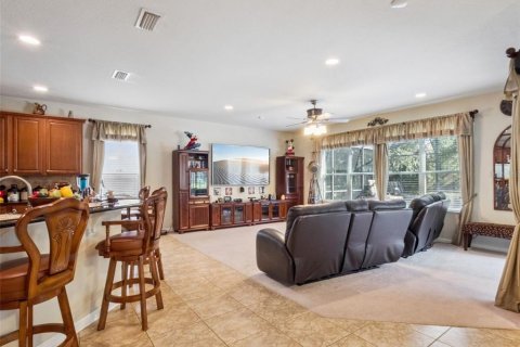 House in Orlando, Florida 4 bedrooms, 320.88 sq.m. № 2218282 - photo 14