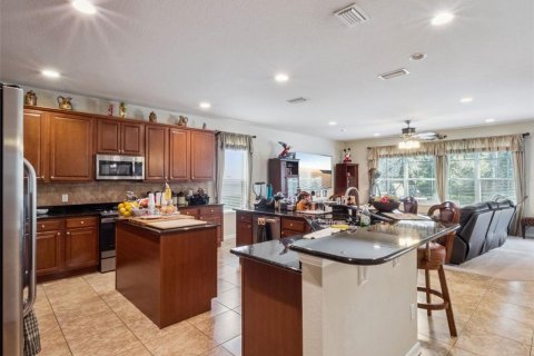 House in Orlando, Florida 4 bedrooms, 320.88 sq.m. № 2218282 - photo 16