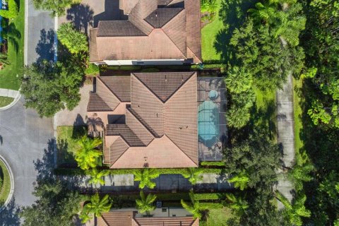 House in Orlando, Florida 4 bedrooms, 320.88 sq.m. № 2218282 - photo 8