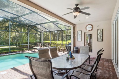 House in Orlando, Florida 4 bedrooms, 320.88 sq.m. № 2218282 - photo 11