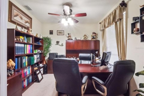 House in Orlando, Florida 4 bedrooms, 320.88 sq.m. № 2218282 - photo 22