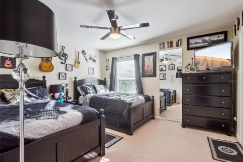 House in Orlando, Florida 4 bedrooms, 320.88 sq.m. № 2218282 - photo 27
