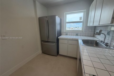 Copropriété à louer à Miami Beach, Floride: 1 chambre, 78.5 m2 № 2340431 - photo 29