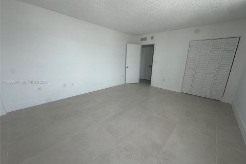 Copropriété à louer à Miami Beach, Floride: 1 chambre, 78.5 m2 № 2340431 - photo 20