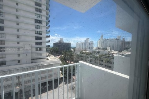 Copropriété à louer à Miami Beach, Floride: 1 chambre, 78.5 m2 № 2340431 - photo 30