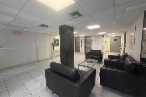 Copropriété à louer à Miami Beach, Floride: 1 chambre, 78.5 m2 № 2340431 - photo 5