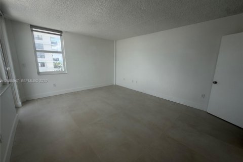 Copropriété à louer à Miami Beach, Floride: 1 chambre, 78.5 m2 № 2340431 - photo 22
