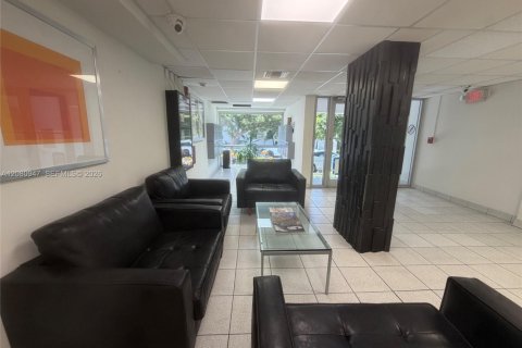 Copropriété à louer à Miami Beach, Floride: 1 chambre, 78.5 m2 № 2340431 - photo 4