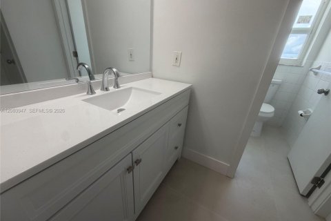 Copropriété à louer à Miami Beach, Floride: 1 chambre, 78.5 m2 № 2340431 - photo 16
