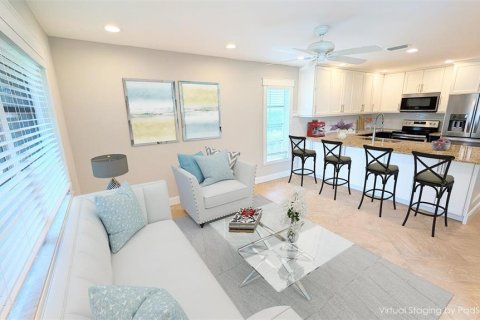 House in Sarasota, Florida 2 bedrooms, 139.17 sq.m. № 1620395 - photo 9