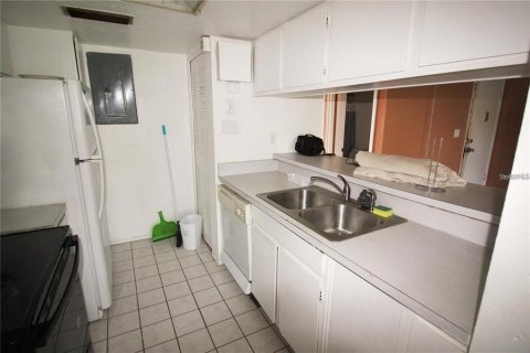 Condominio en venta en Orlando, Florida, 1 dormitorio, 62.24 m2 № 2212944 - foto 3