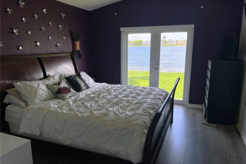 House in Weston, Florida 3 bedrooms, 125.7 sq.m. № 1979732 - photo 18