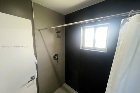 House in Weston, Florida 3 bedrooms, 125.7 sq.m. № 1979732 - photo 19