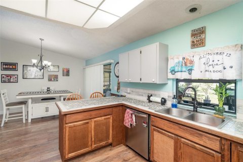 Villa ou maison à vendre à North Port, Floride: 3 chambres, 155.8 m2 № 1904951 - photo 4