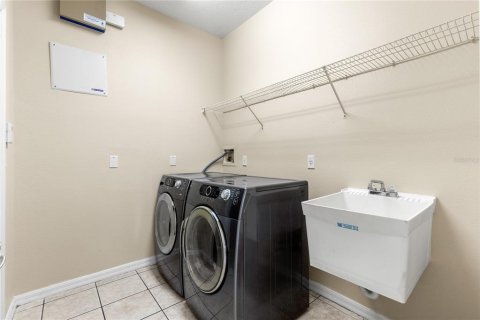 Villa ou maison à vendre à Tampa, Floride: 4 chambres, 203.92 m2 № 2196038 - photo 2