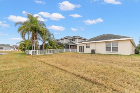 Villa ou maison à vendre à Tampa, Floride: 4 chambres, 203.92 m2 № 2196038 - photo 5