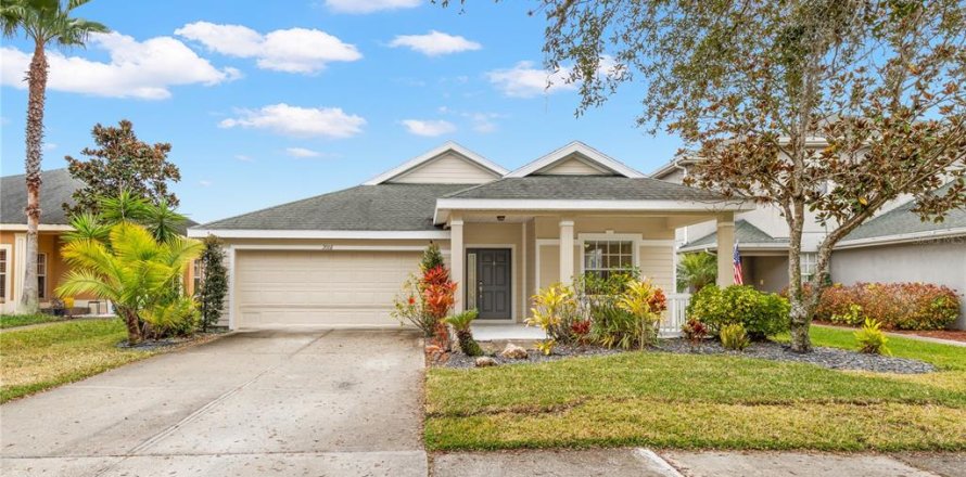 Villa ou maison à Tampa, Floride 4 chambres, 203.92 m2 № 2196038