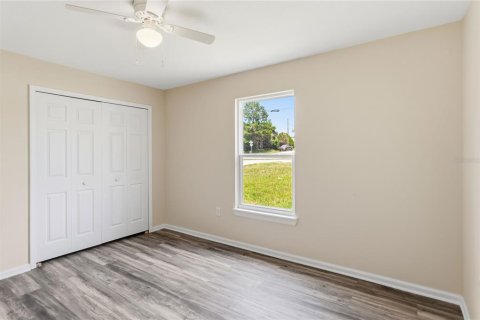 Villa ou maison à vendre à Deltona, Floride: 3 chambres, 270.9 m2 № 2201315 - photo 16