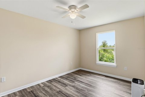 Villa ou maison à vendre à Deltona, Floride: 3 chambres, 270.9 m2 № 2201315 - photo 18