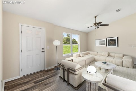 Villa ou maison à vendre à Deltona, Floride: 3 chambres, 270.9 m2 № 2201315 - photo 3