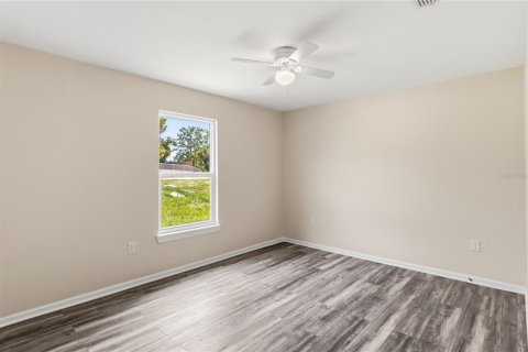Villa ou maison à vendre à Deltona, Floride: 3 chambres, 270.9 m2 № 2201315 - photo 15